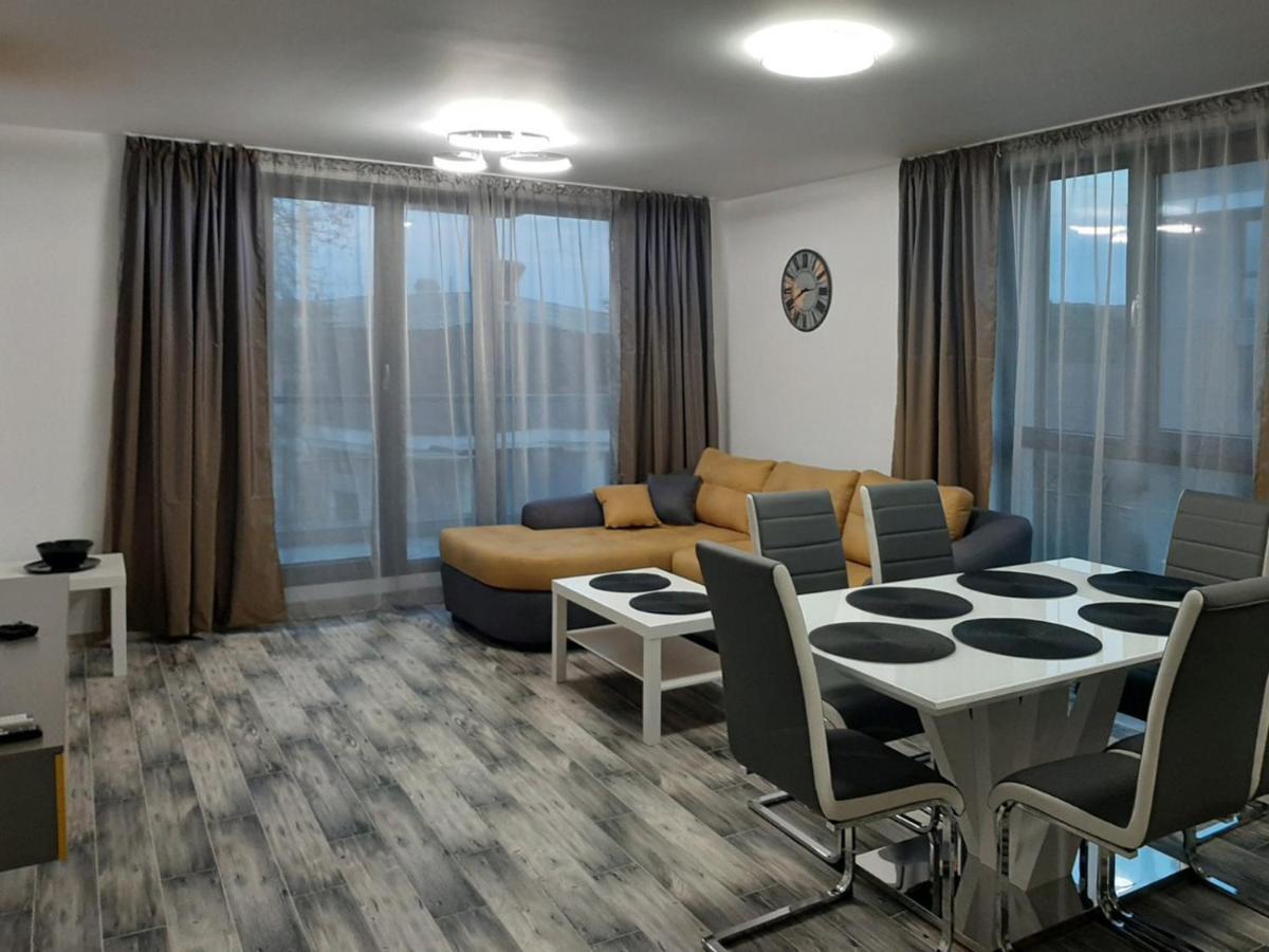 شقة Апаратамент Deluxe1 سينتس قسطنطين وهيلينا المظهر الخارجي الصورة